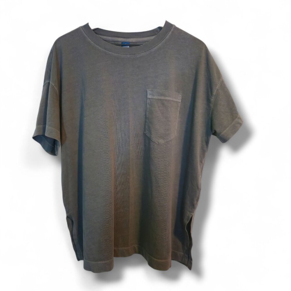 Old Navy t-shirt Womens Medium gray pocket boxy short-sleeve crew neck